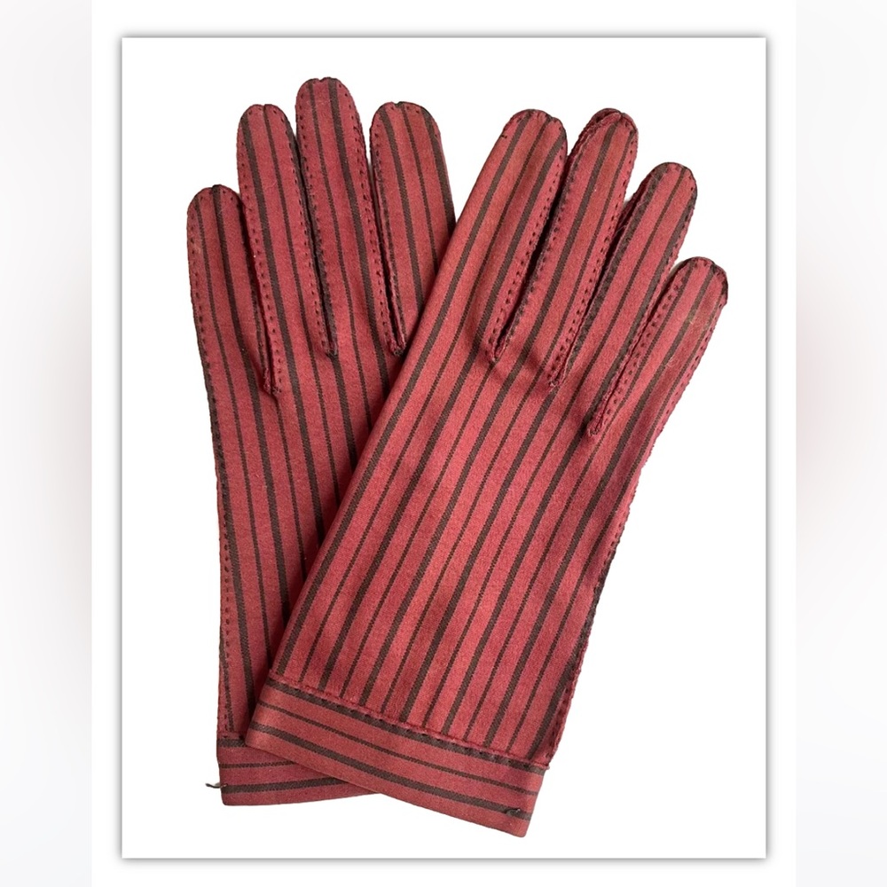 HERMÈS Vintage 1950s Gloves - “Wear-Right” Size 7 1/2 Striped Red And Black